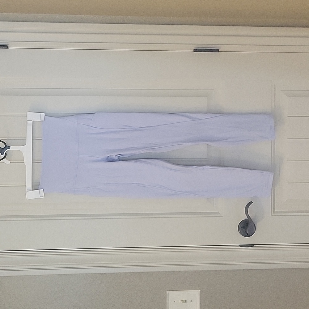 Lululemon Align High Rise with pockets 25"